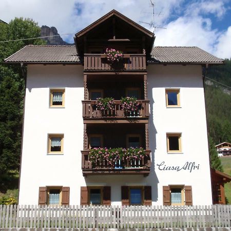 Ciasa Alfri Hotel La Villa  Exterior photo