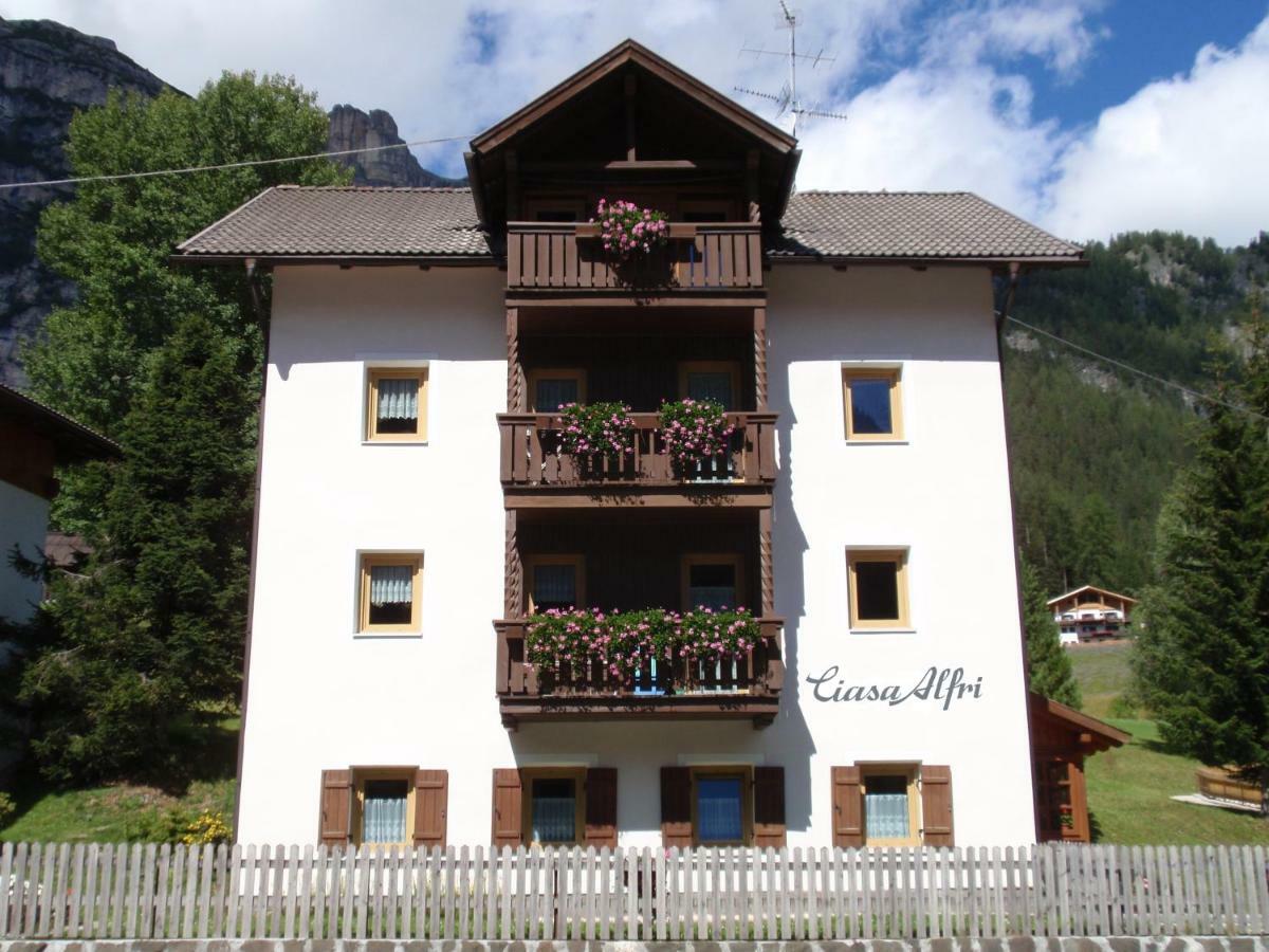 Ciasa Alfri Hotel La Villa  Exterior photo